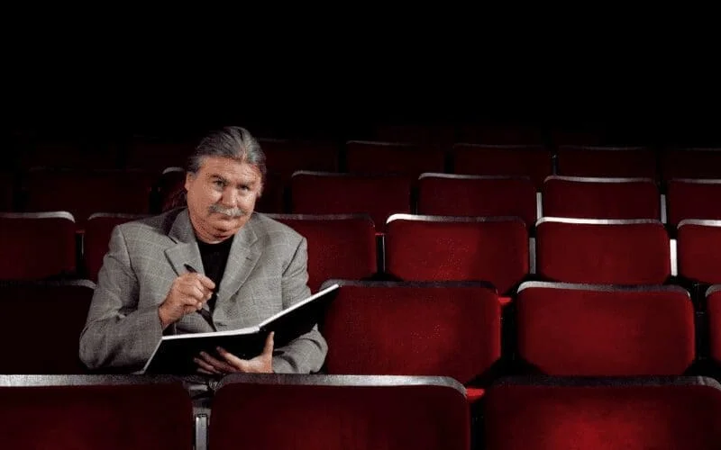 布拉格黎明影片分析场景截图